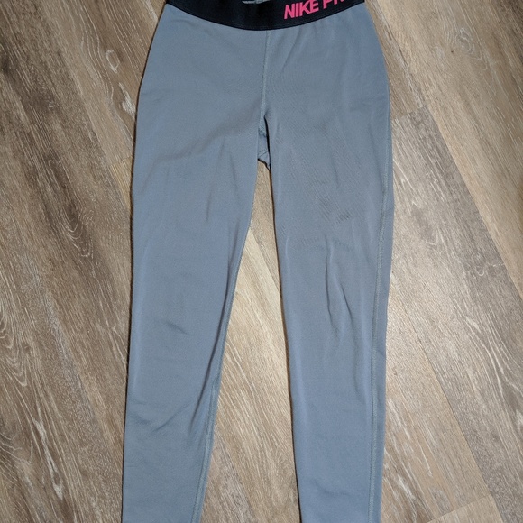 Nike fleece lined leggings - Picture 2 of 3